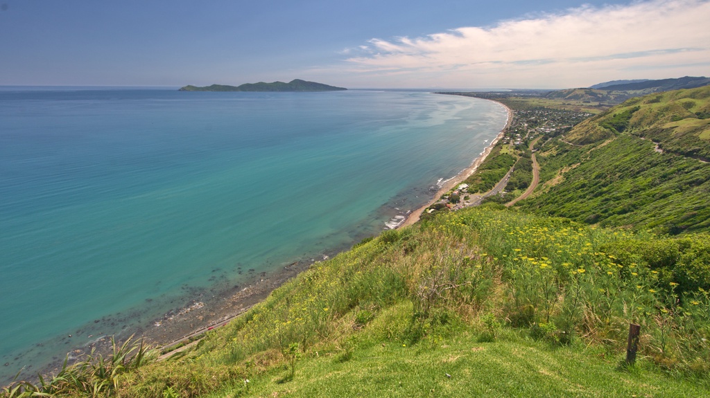 Paekakariki Beach & Kapiti Island