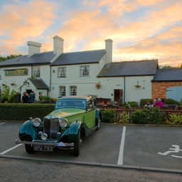 Here's the same "MG at the Flying Fox" I posted earlier, but this is the non-HDR version where I