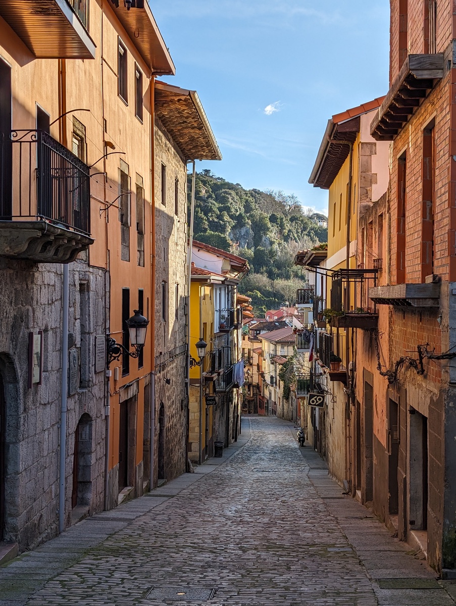 A narrow cobblestone street